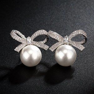 925 Elegant Silver Pearl Bow Earrings